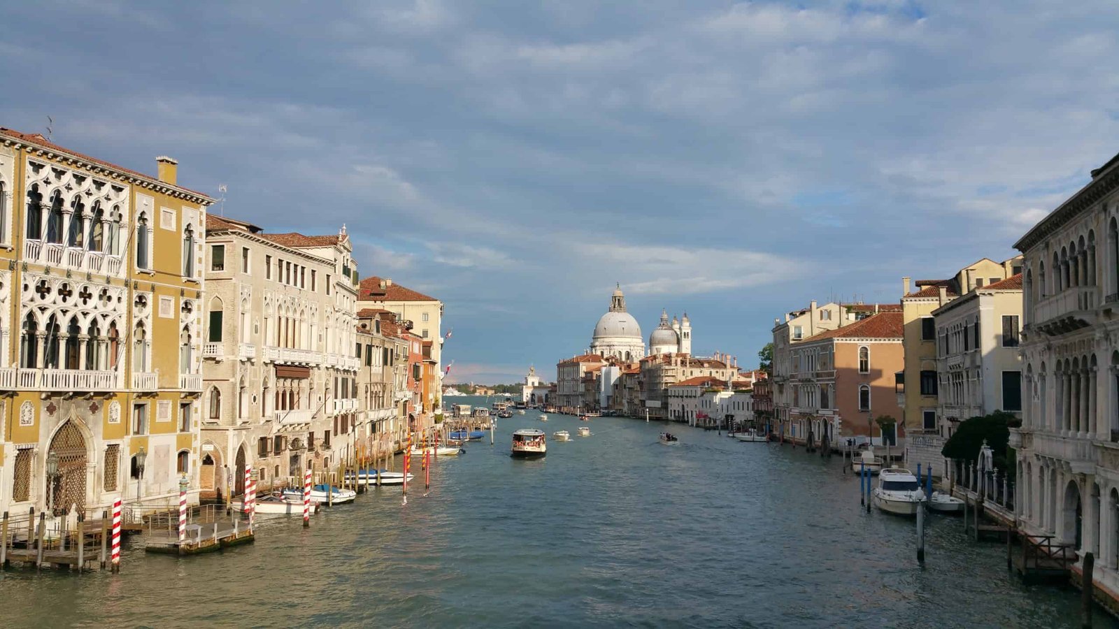 Venice Water Bus: Your Guide to Riding the Vaporetto Like a Local